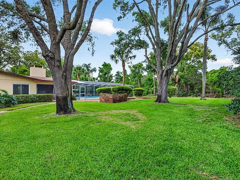 7 Eagle Ln — Photo 25