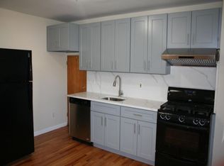 (Undisclosed Address), Mineola, NY 11501
