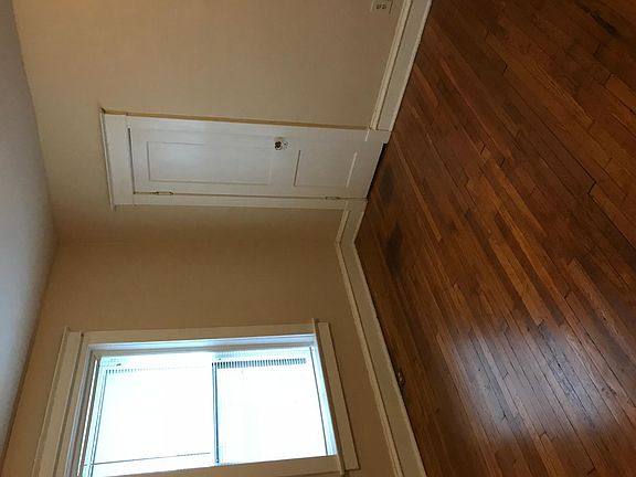 5th image of 3930 Campbell St