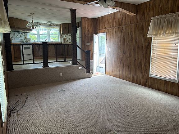 5th image of 103 Forest Line Dr