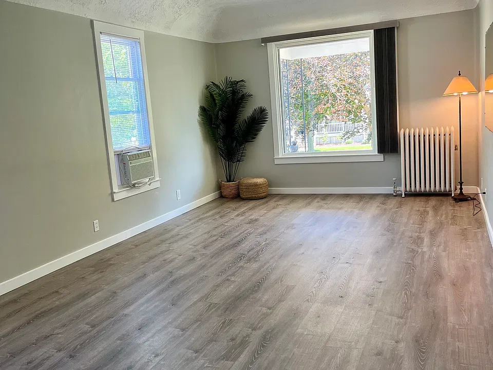 Living room.