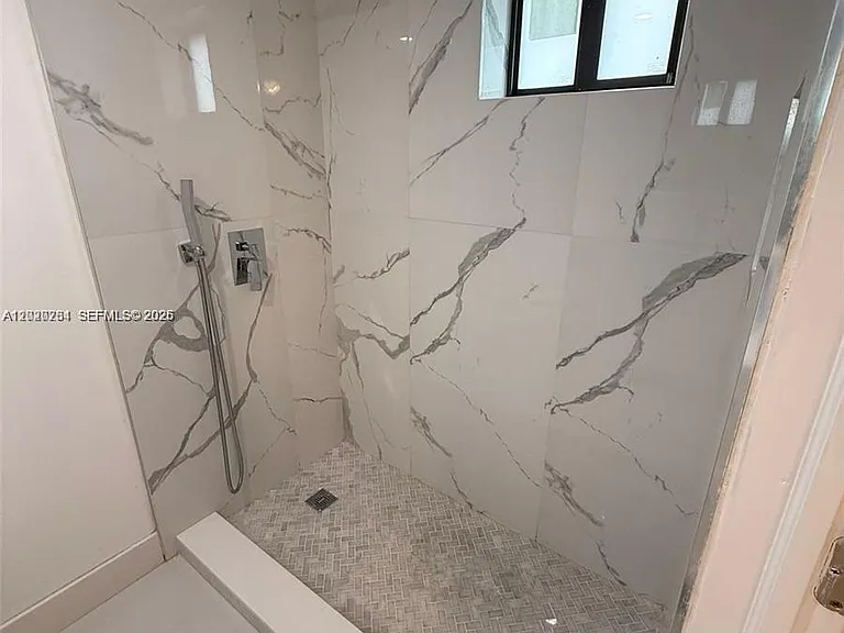 5420 W 21st Ct #110 — Photo 3