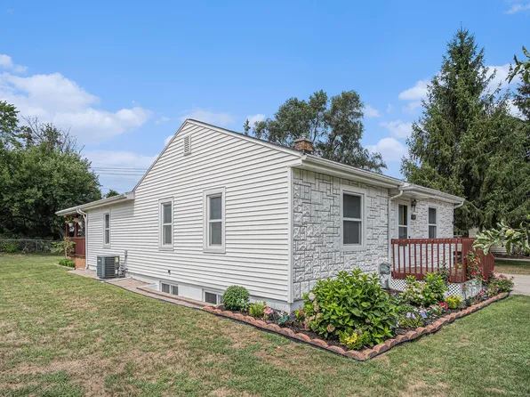 1145 Eastmont Dr SE, Grand Rapids, MI 49546