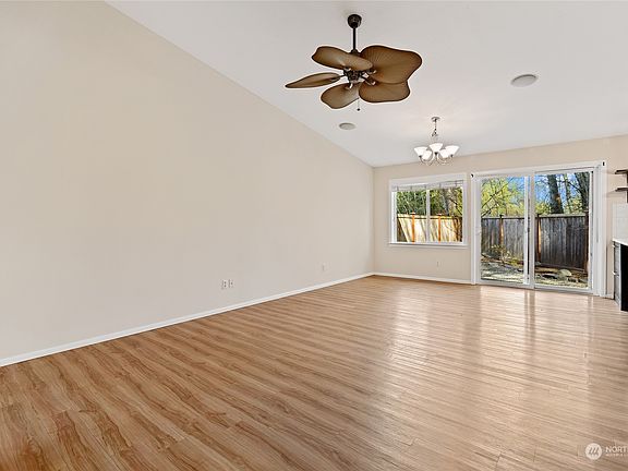 5th image of 5631 Acclamation Street E