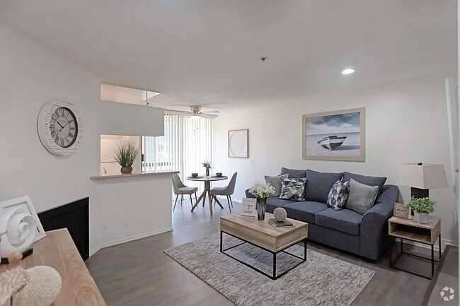 Westwood Executive House — Photo 17