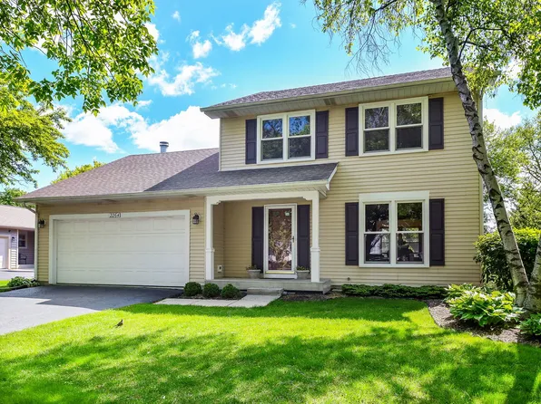 2264 Briarhill Dr, Naperville, IL 60565