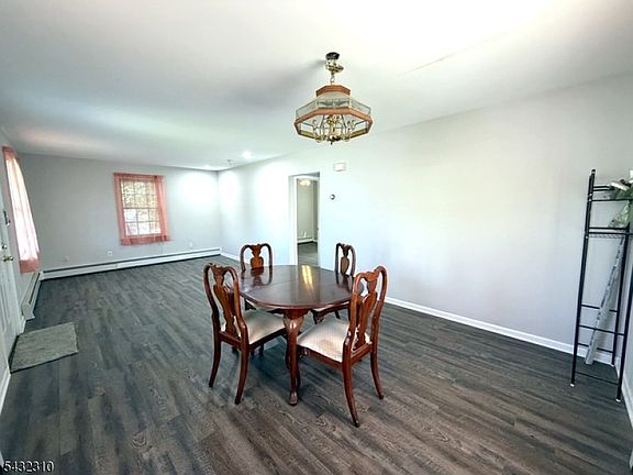 5th image of 333 E Main St