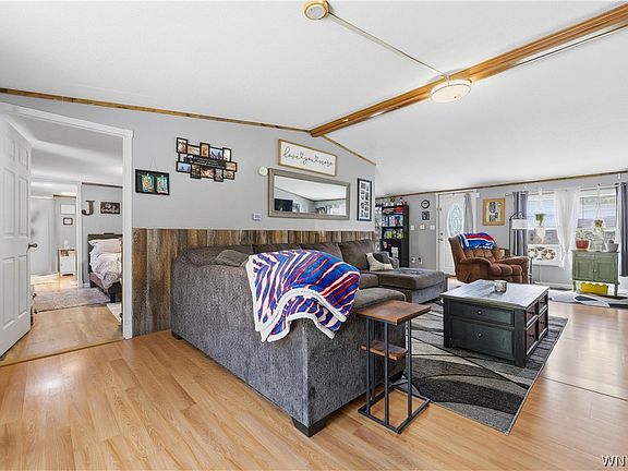 5th image of 126 Brooklyn St