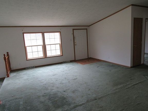 Additional Living Room
