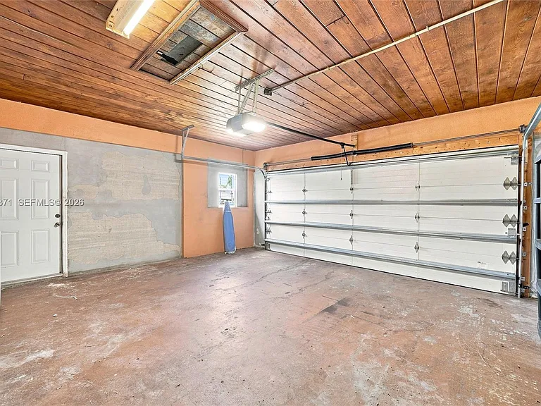 2220 De Soto Dr — Photo 26