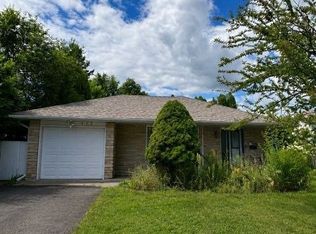 112 Sidney St, Belleville, ON K8P 3Y9
