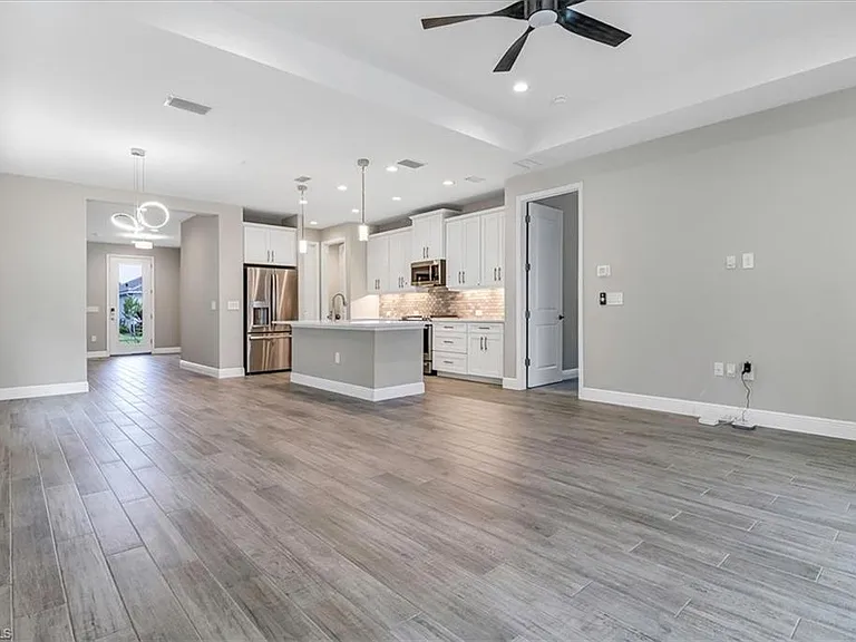 4652 Centaurus Cir — Photo 13