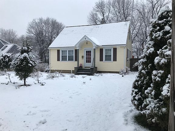 2nd image of 6 Pearl St W