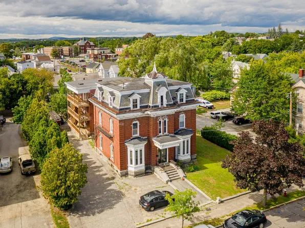 Studio Room Rentals and 2-Bedroom Units, 142 College St #2B, Lewiston, ME 04240