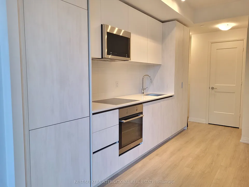 8 Widmer St #2001