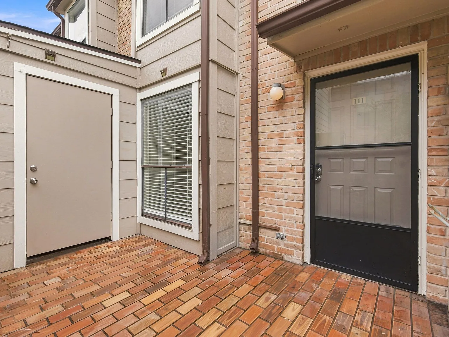 1 bed, 780 sqft, $995 — Photo 4