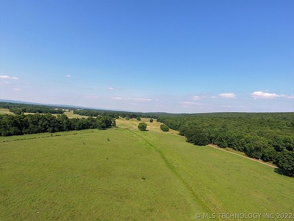 4th image of 136 Road