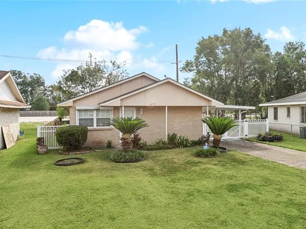 1657 Marine St, Marrero, LA 70072