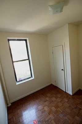 Rented by Wave Real Estate Group | media 36