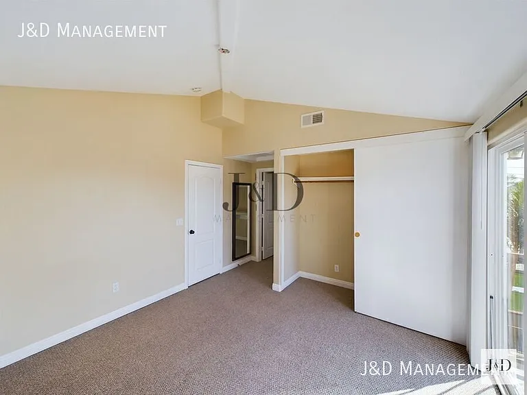 3036 Oliphant St #1 — Photo 19
