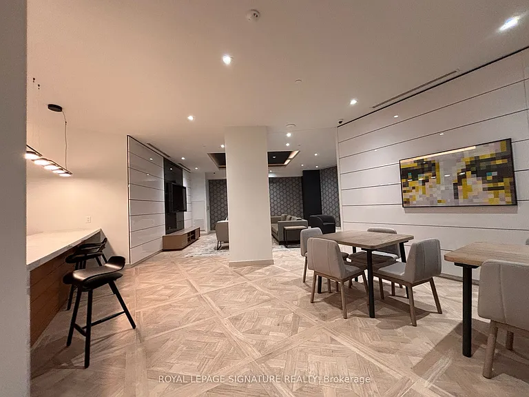 159 Wellesley St E #1209 — Photo 15