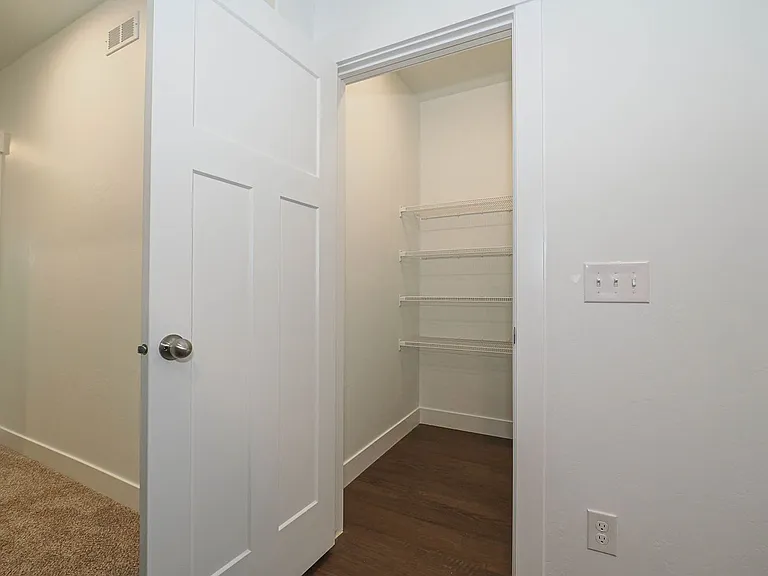 6667 W Twin Rocks Ln #F202 — Photo 8