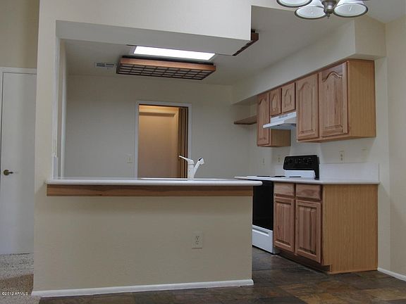 Kitchen sit-down Bar