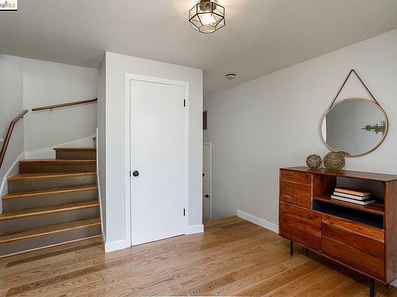 5th image of 775 Goettingen St