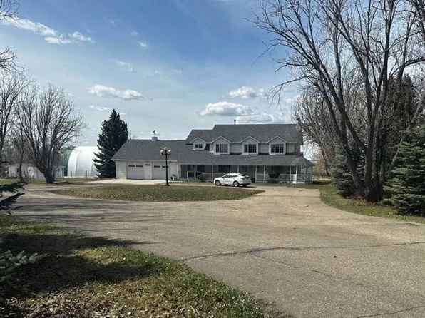 3000 E 35th St, Ponoka, AB T4J 1A7