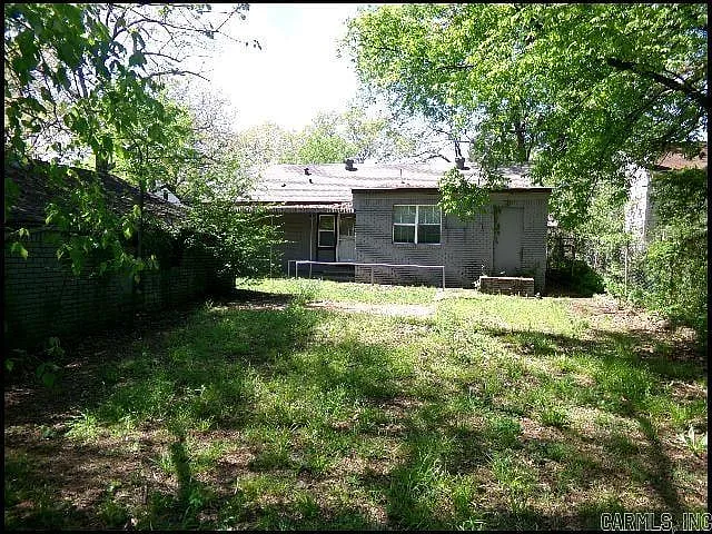 1721 Tulane Ave — Photo 24