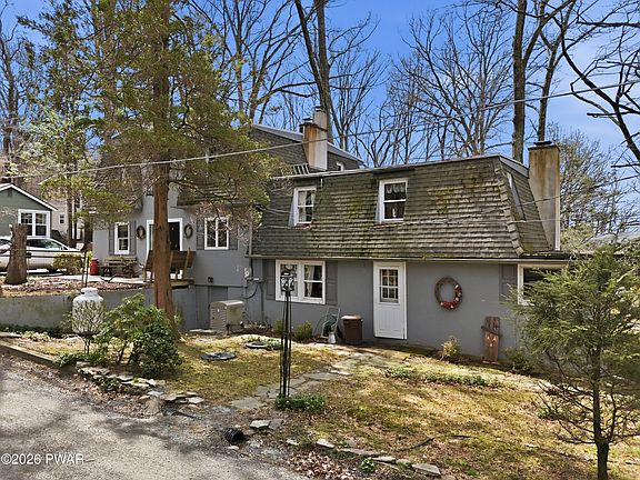 4th image of 101 Spruce Rd