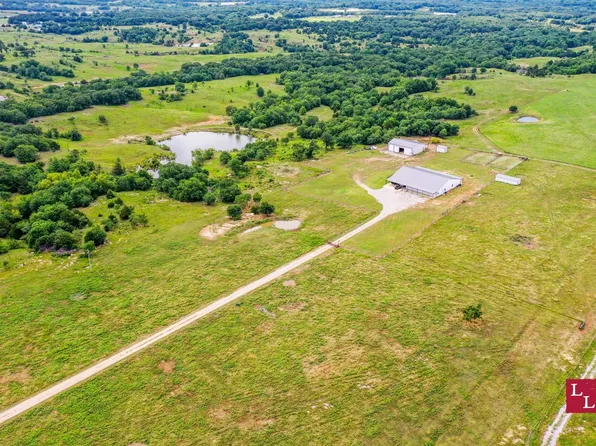 2304 Pleasant Rd, Ardmore, OK 73401
