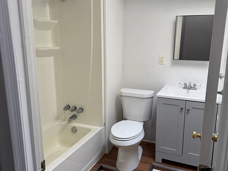 1662 Darley Ave — Photo 14