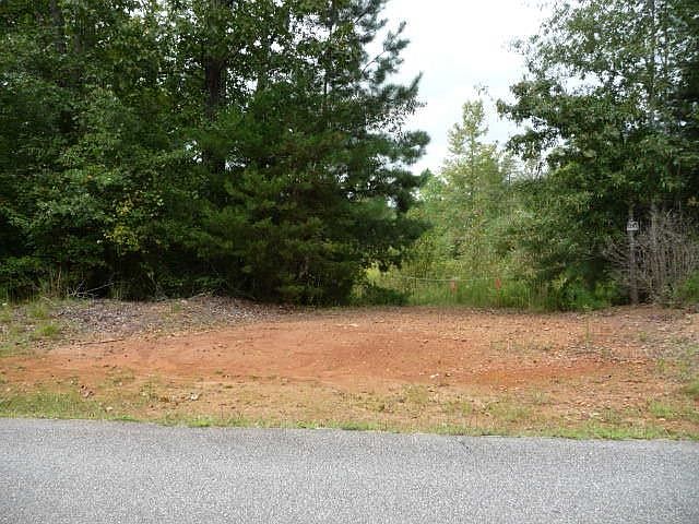 2nd image of 905 Rock Hill Church Rd