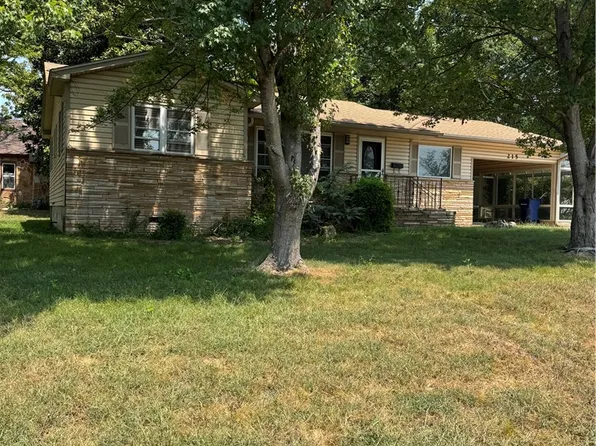 215 W Jefferson St, Siloam Springs, AR 72761