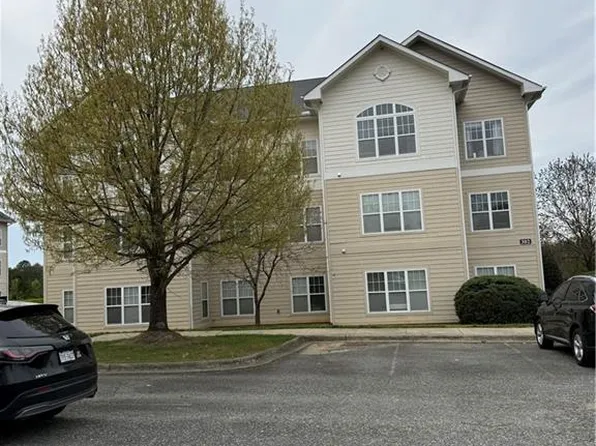 302 Campus Walk Trl Unit 203, Elon, NC 27244