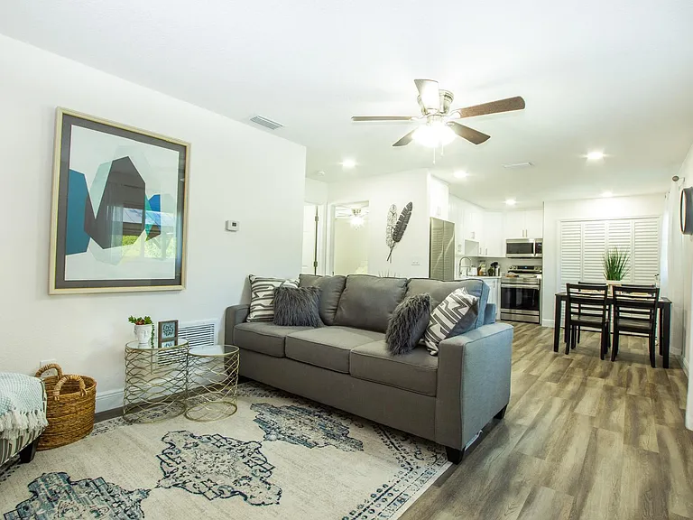 2741 South Dr #C — Photo 2