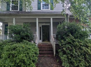 3 Summer Glen Dr, Simpsonville, SC 29681