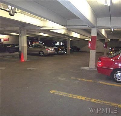1st image of 910 Stuart Ave APT 6C