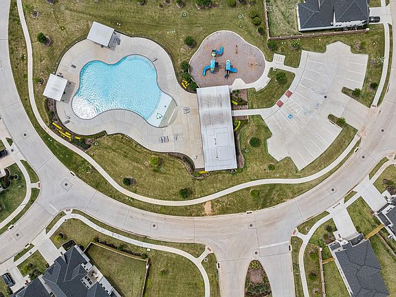 7th image of this home