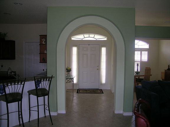 TRE' CHIC INTERIOR ARCH