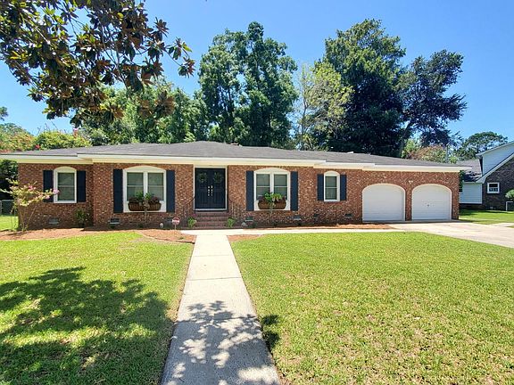 Full two car garage with tons of driveway parking too!