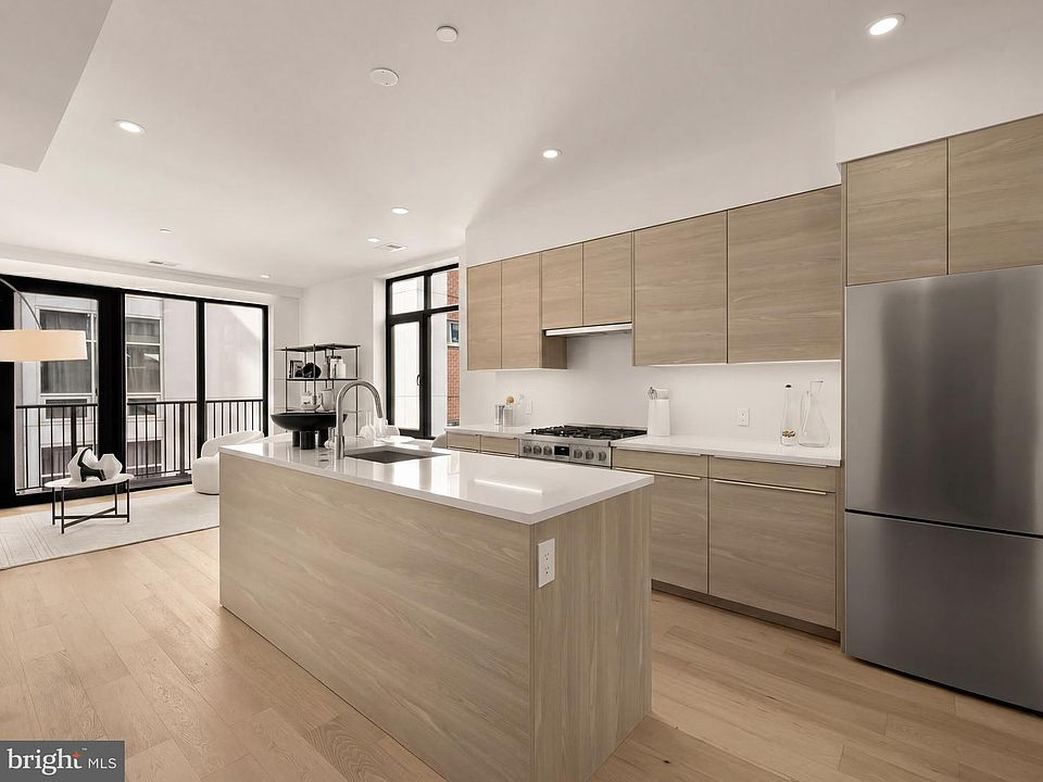 1st image of 1128 10th St NW #402