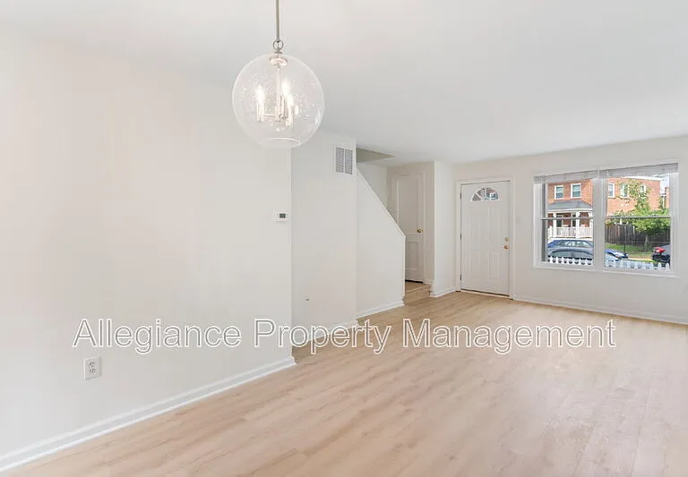 3727 Mark Dr — Photo 9