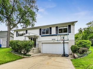 1002 N Greenfield Ln, Mount Prospect, IL