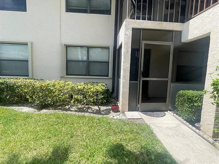 7250 Golf Colony Ct #102 — Photo 1