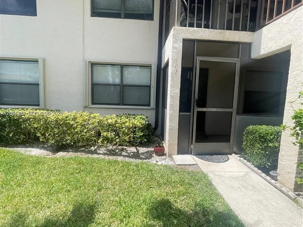 7250 Golf Colony Ct APT 102, Lake Worth, FL 33467