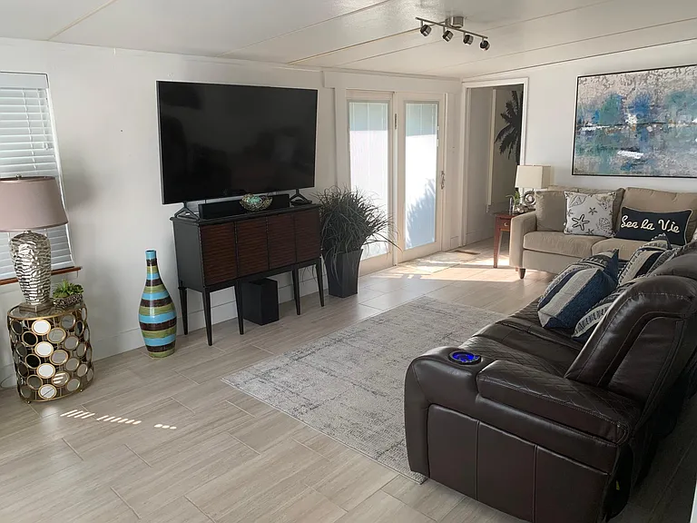 55 Boca Chica Rd #105 — Photo 5