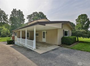 960 N Hampton Rd, Springfield, OH 45504