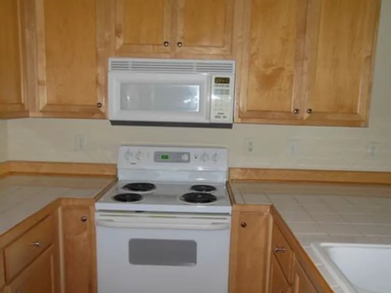 3205 NW Foxtail Pl — Photo 3